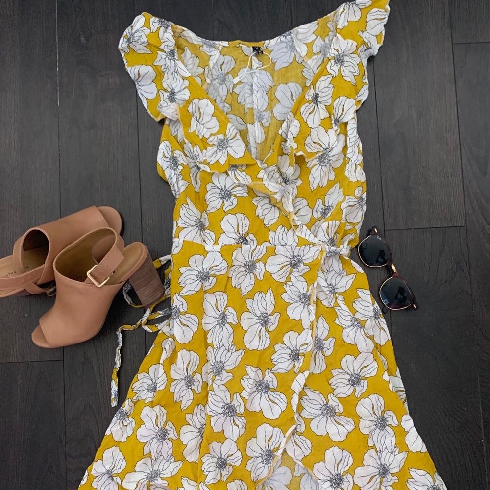 Zaful V-Neck Floral Wrap Dress
